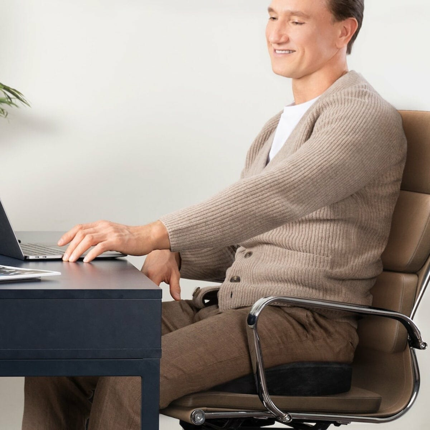 مع وسادة ميموري الطبية قل وداعا لجميع ألام الظهروالمفاصل